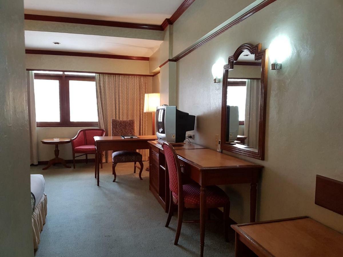 The Park Hotel Sukhumvit 7 Μπανγκόκ Εξωτερικό φωτογραφία