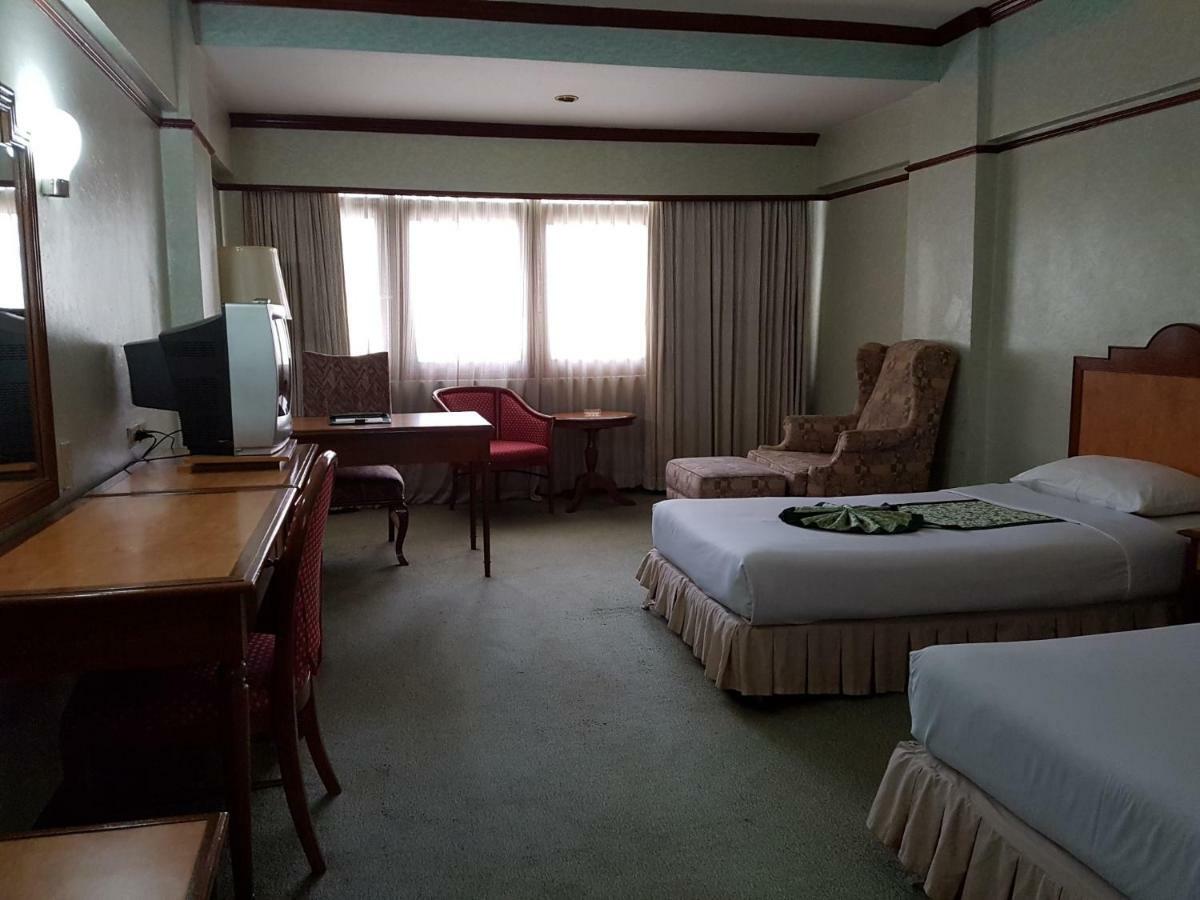The Park Hotel Sukhumvit 7 Μπανγκόκ Εξωτερικό φωτογραφία