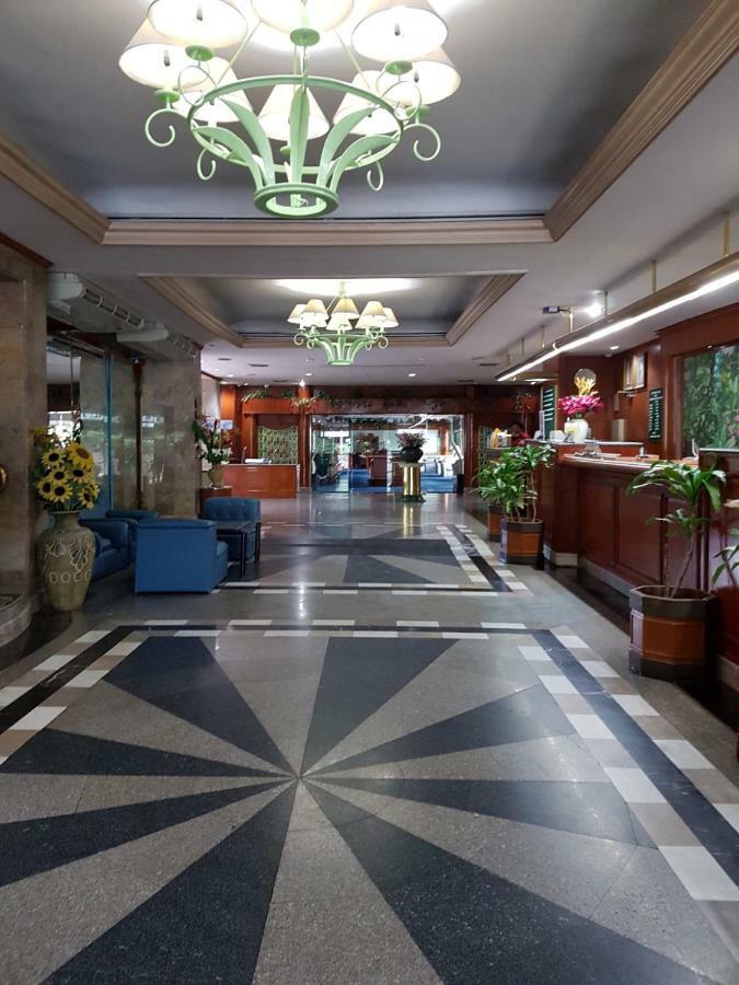 The Park Hotel Sukhumvit 7 Μπανγκόκ Εξωτερικό φωτογραφία